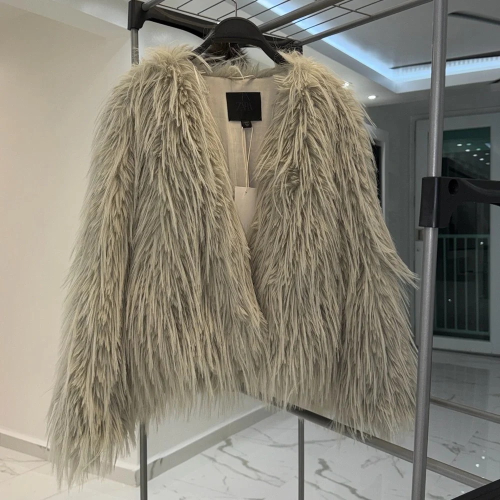 Zara faux fur coat, light grey - Picture 5 of 14